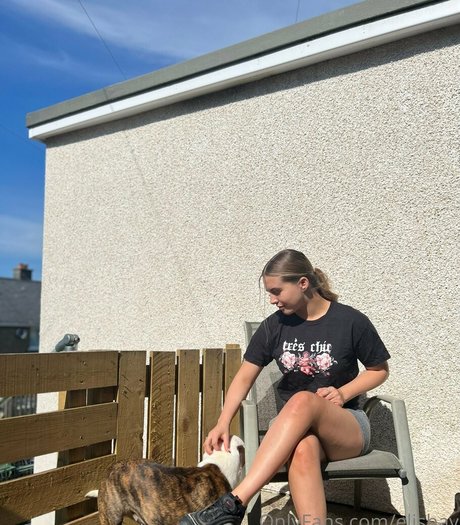 elkvjones sexy actress img