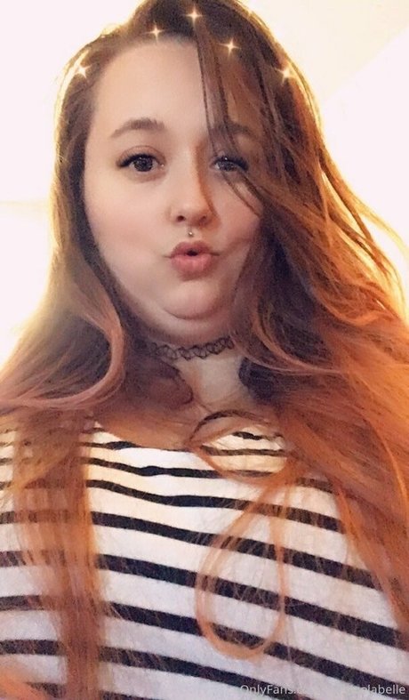 leahloolabelle pornstar erotic photos