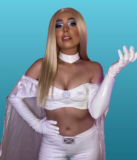 Kenna Cameron star exclusive photo