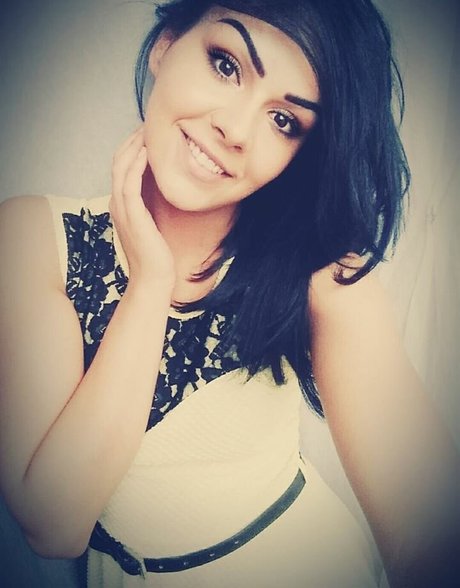 Alessyanadine actress img