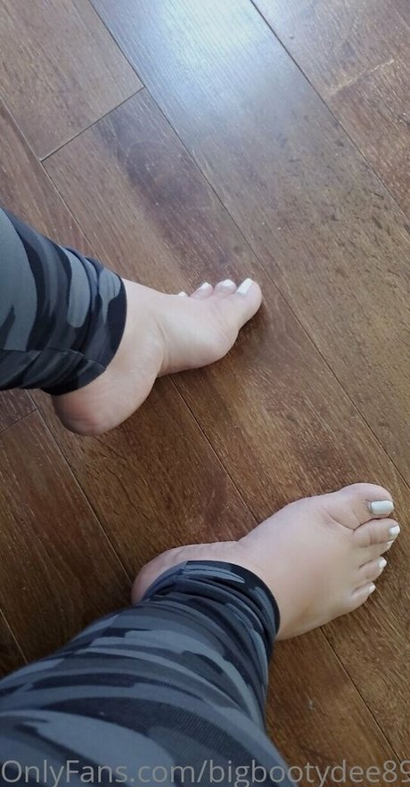 bigbootydee89 star sexy pic