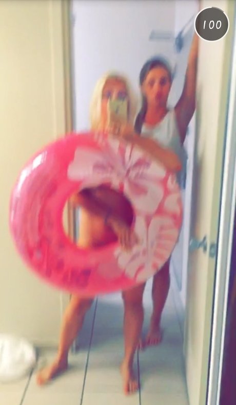 RosieVan perfect pornstar pictures