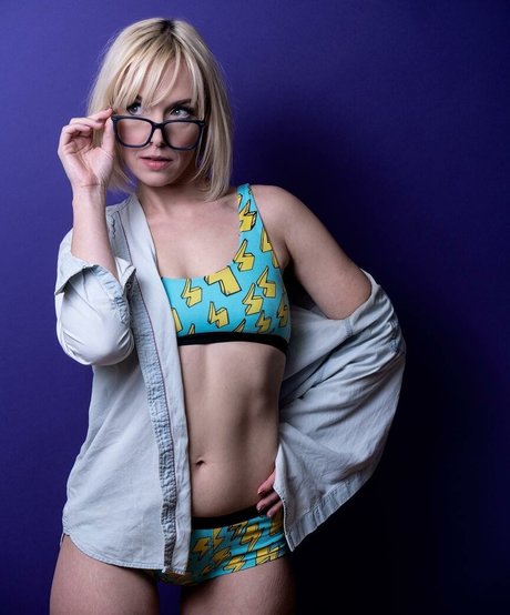 Emma Fyffe porn star pics