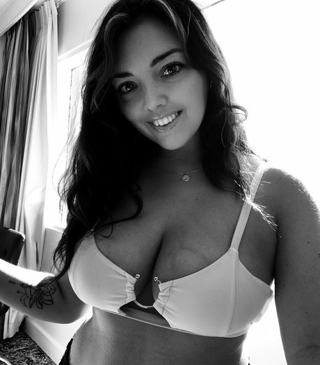 Vanessa Ray nude actress archive