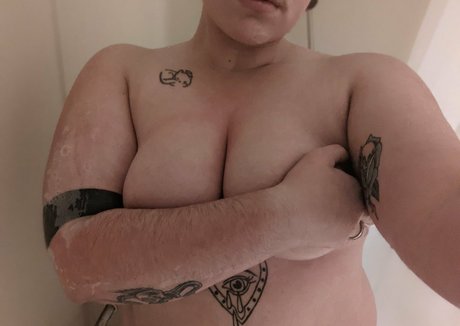 basilbabyy model nude pics