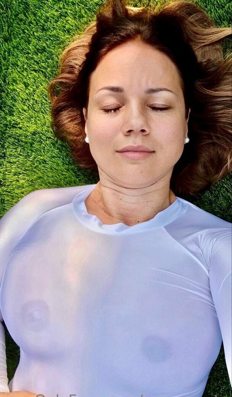 aurorasarto beautiful actress images