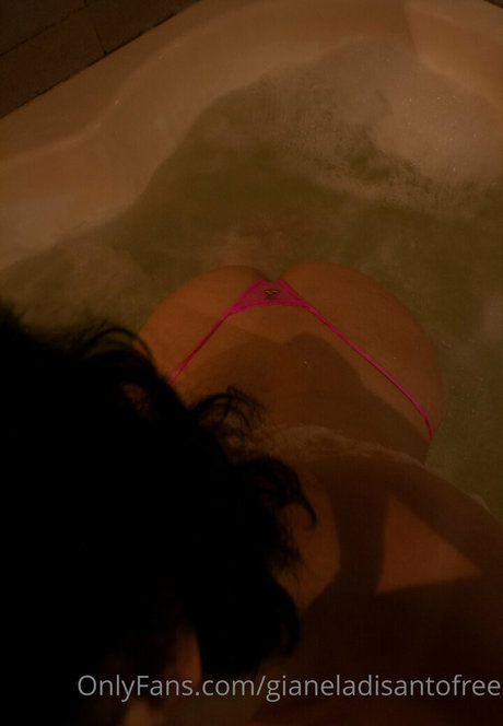 gianeladisantofree nice model pics