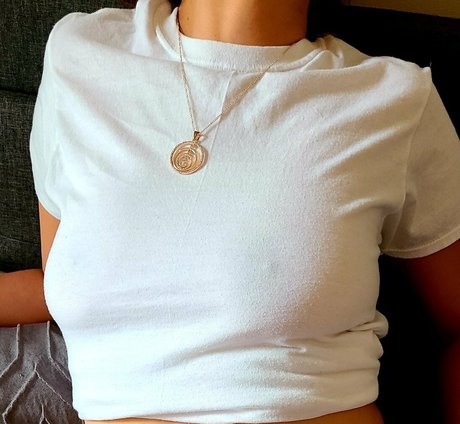 hypnotictits model hot pic