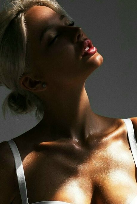 my katti colour star nude photos