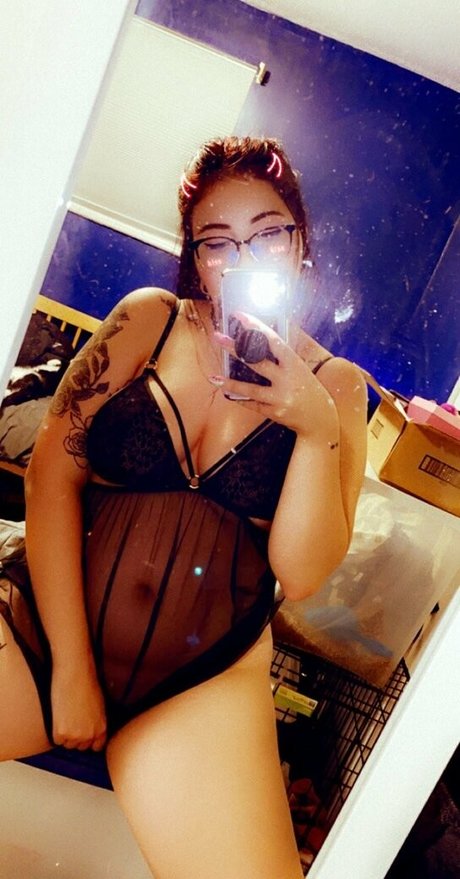 coralinebb model porn gallery