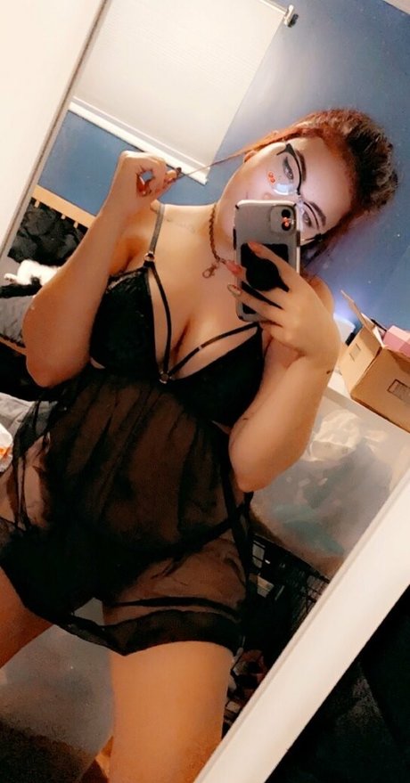 coralinebb beautiful actress photos