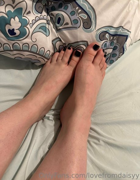 lovefromdaisyy model nude pictures