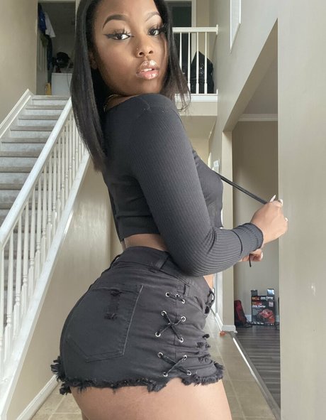 baezy pretty star image