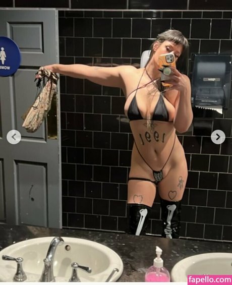 gothkaren pornstar nice img