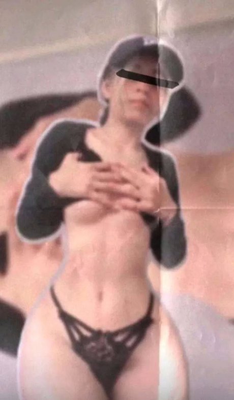 Cmp Perla sex actress pictures