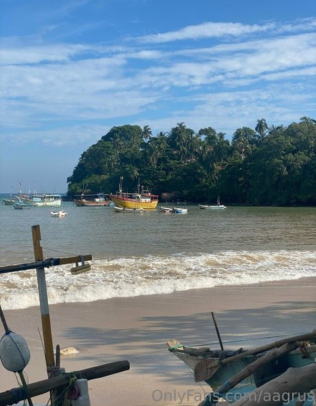 Aagrus art star photo