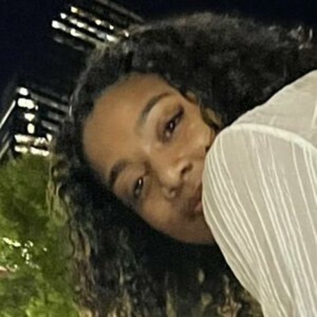 amfvibe beautiful model images