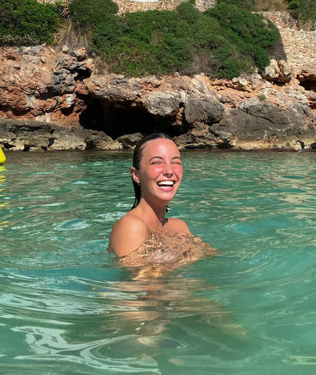 Am e lie adult star galleries