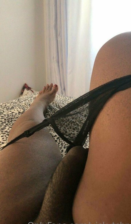 vickytsbr nude actress photo