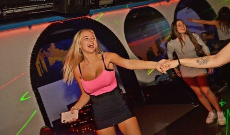 Giada Piotti nude model gallery