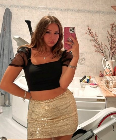 Giada Piotti star nude images