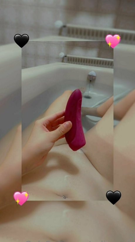 selinacuti model nudes photos