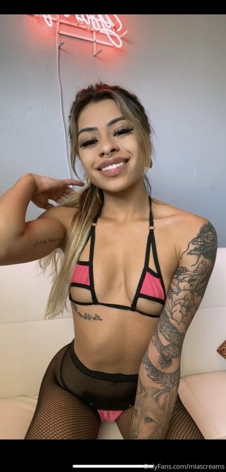 miascreams model exclusive image