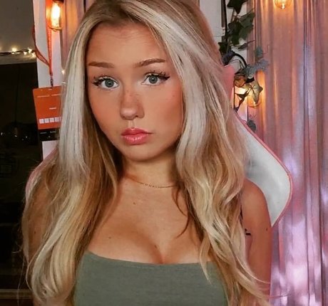 ImSoff sexy pornstar photo