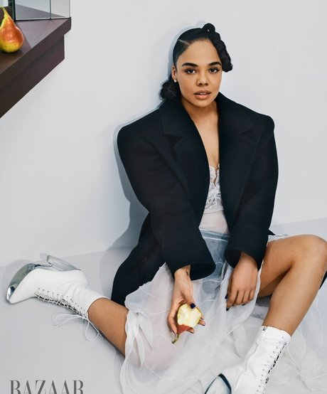 Tessa Thompson star nice photos