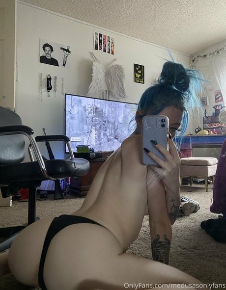 Medusaslittleangel star sex gallery
