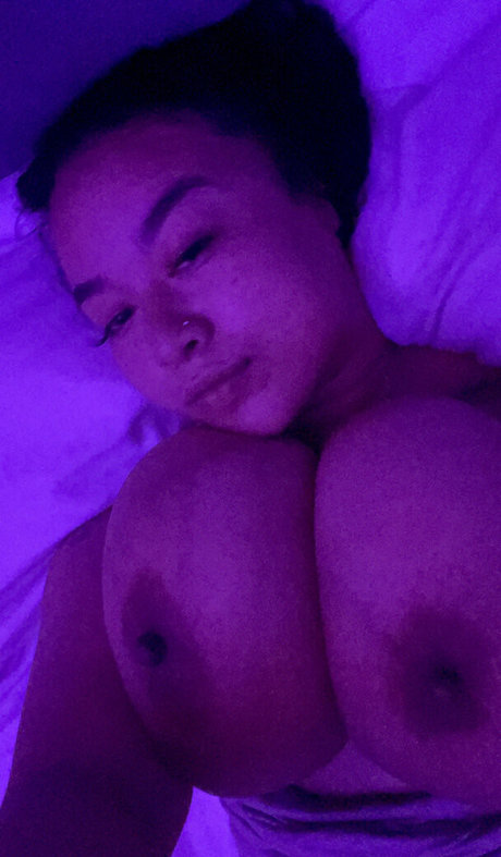 Breecandace star high quality img