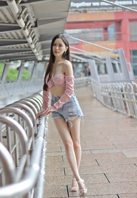 Vanessa Only4567 sexy actress images