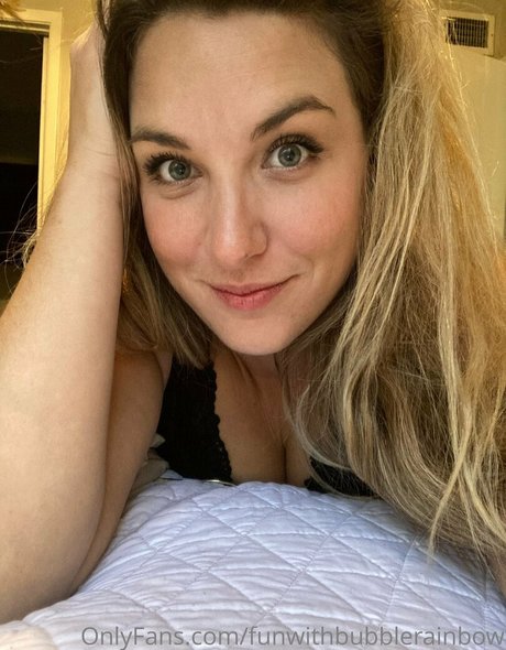 funwithbubblerainbow model erotic gallery