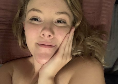 little doe model hot photos