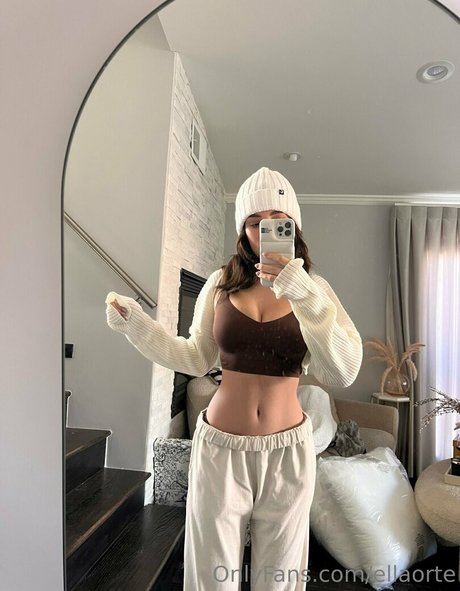 ellaorte pretty actress images