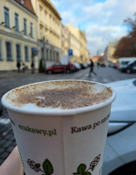 momegh art actress photo