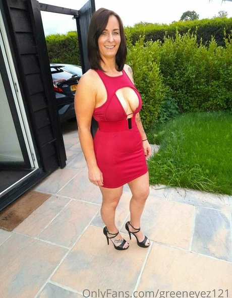 Greeneyez121 star art galleries