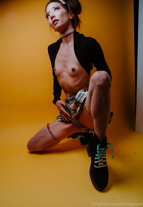 Snowybear sex model pics