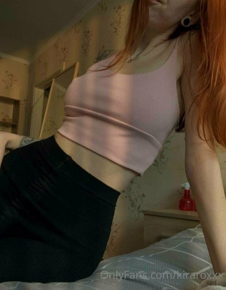 Kira Rox nude star pic