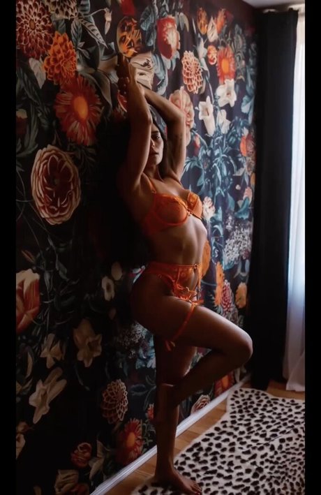 Annabel DaSilva nice model photos