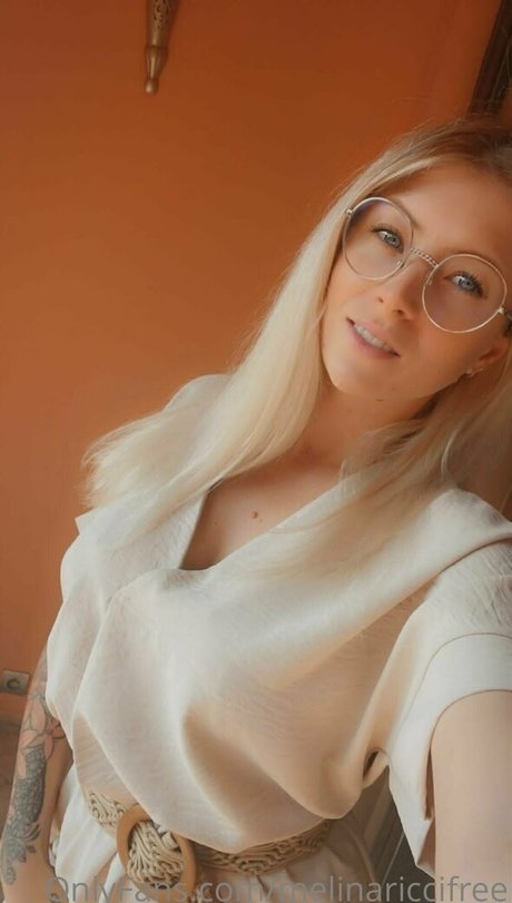 melinariccifree adult model pic