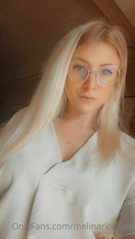 melinariccifree star pornographic photos