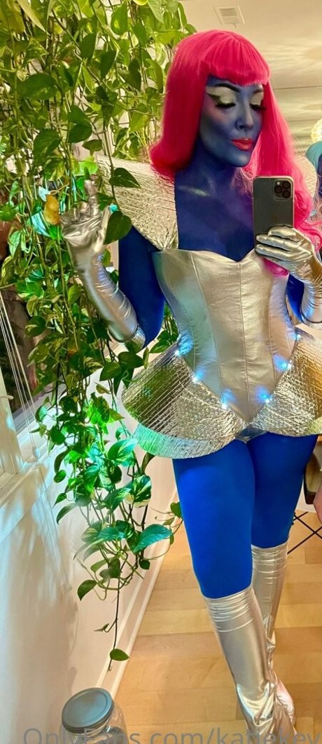 katiekey top actress pics