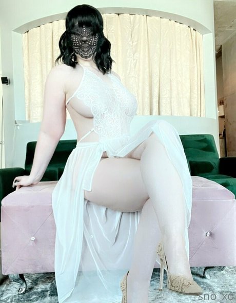 sno xo star xxx photos