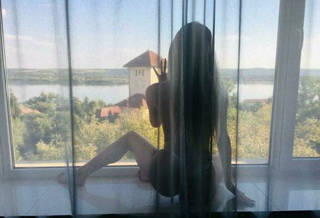 marika03 hot star photos