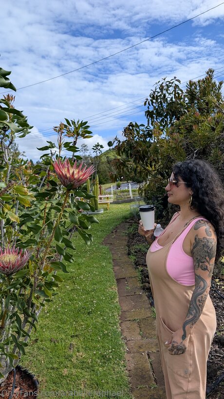 arabelleraphael porn model pic