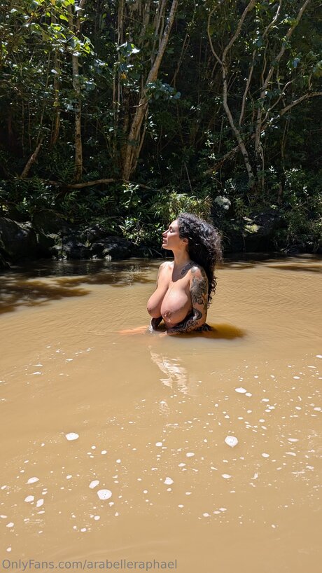 arabelleraphael model hd photos