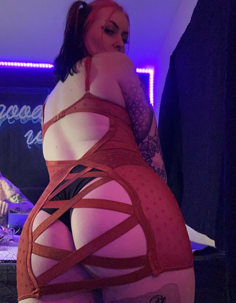 succubusitt naked pornstar pic