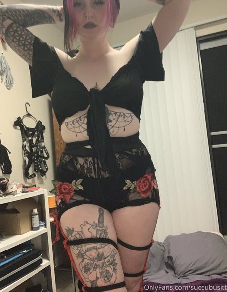 succubusitt sex model img