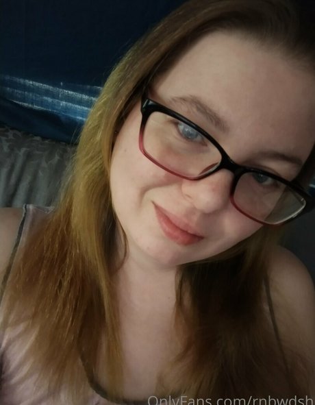 rnbwdsh high quality model images